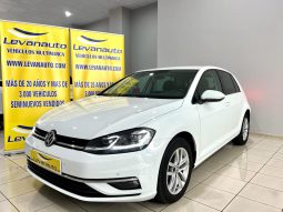 Volkswagen / Golf VII 5p 1.6 TDI 115cv  ADVANCE lleno