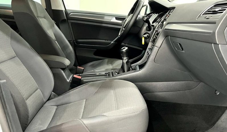 Volkswagen / Golf VII 5p 1.6 TDI 115cv  ADVANCE lleno