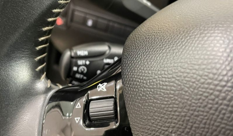 Peugeot / 308 SW HDI 130cv Allure lleno