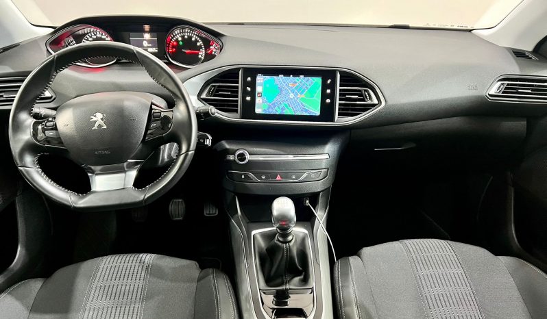 Peugeot / 308 5p VTI 130cv Allure lleno
