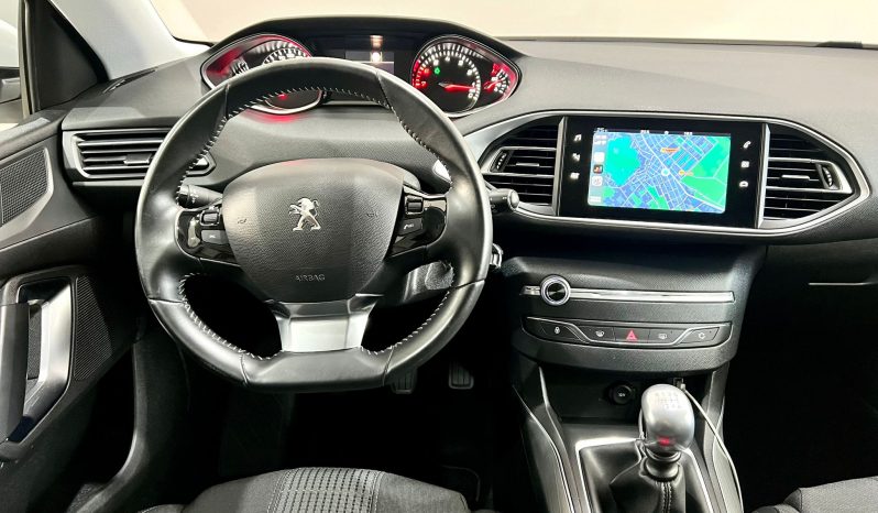 Peugeot / 308 5p VTI 130cv Allure lleno