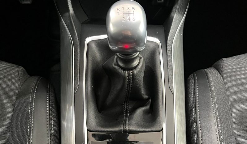 Peugeot / 308 5p VTI 130cv Allure lleno