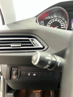 Peugeot / 308 5p VTI 130cv Allure lleno