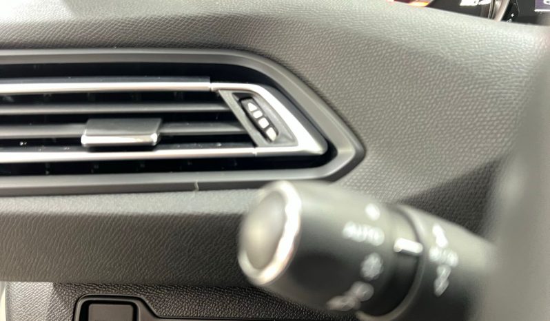 Peugeot / 308 5p VTI 130cv Allure lleno