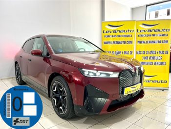 BMW/ iX  xDrive40