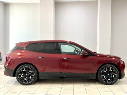 BMW/ iX  xDrive40 lleno