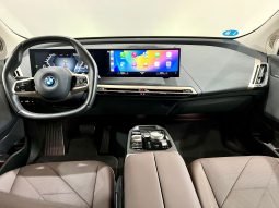 BMW/ iX  xDrive40 lleno