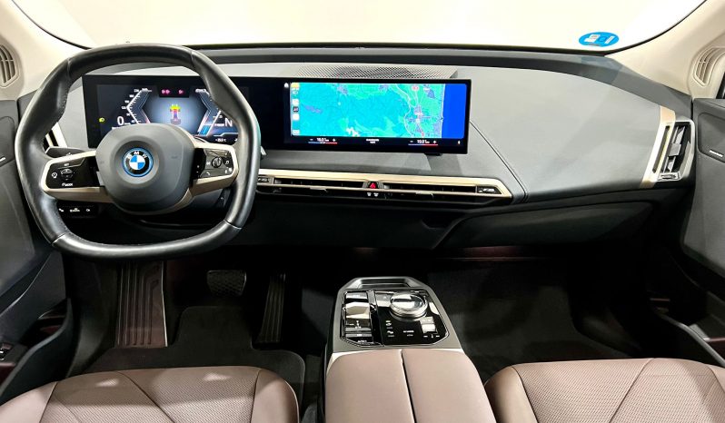 BMW/ iX  xDrive40 lleno
