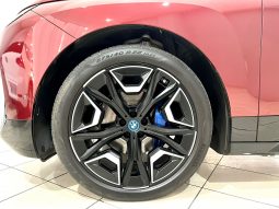 BMW/ iX  xDrive40 lleno