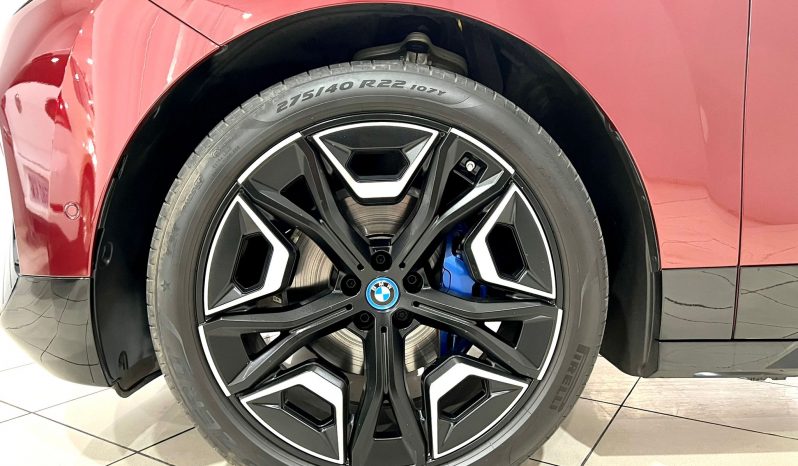 BMW/ iX  xDrive40 lleno