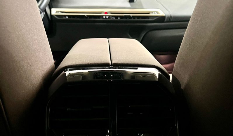 BMW/ iX  xDrive40 lleno