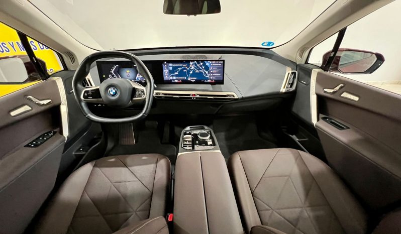BMW/ iX  xDrive40 lleno