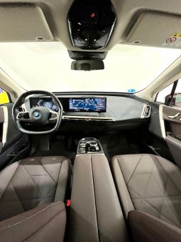 BMW/ iX  xDrive40 lleno