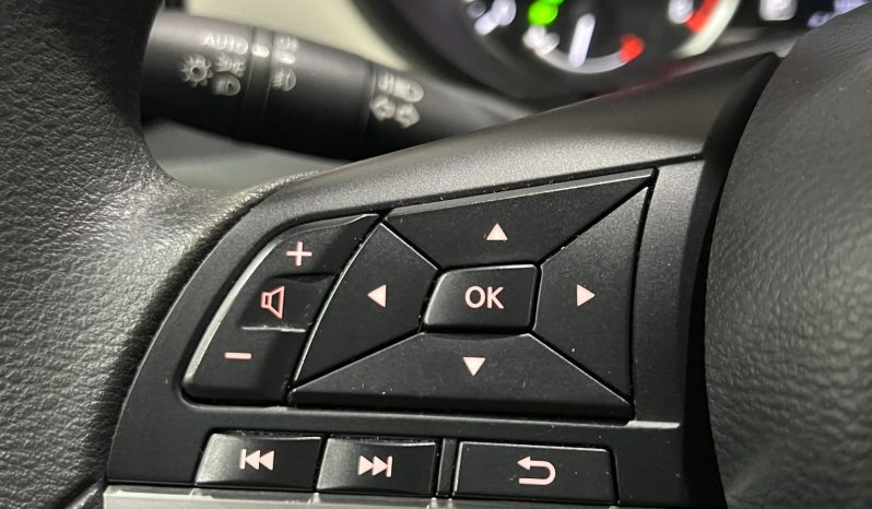 Nissan / Micra 5p Automatic lleno