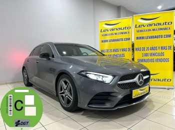 Mercedes Benz / A  180d