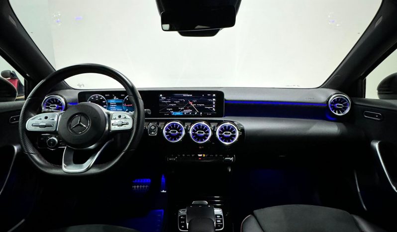 Mercedes Benz / A  180d lleno
