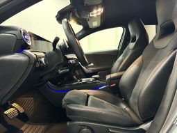 Mercedes Benz / A  180d lleno