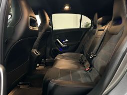 Mercedes Benz / A  180d lleno