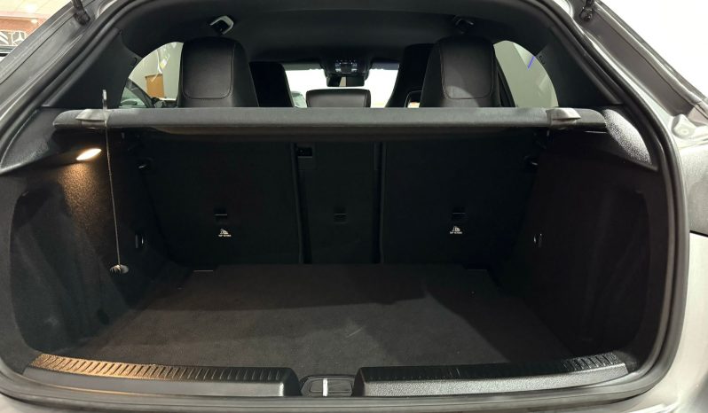 Mercedes Benz / A  180d lleno