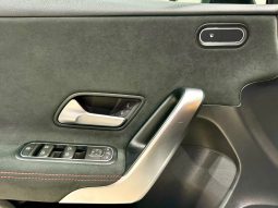 Mercedes Benz / A  180d lleno