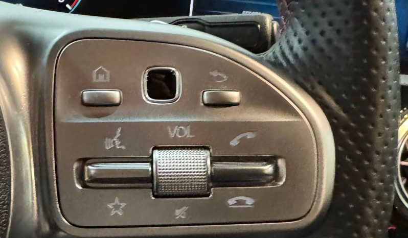 Mercedes Benz / A  180d lleno