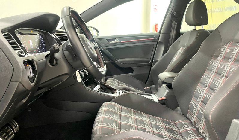 Volkswagen / Golf VII 5p GTI 245cv lleno