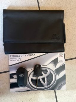 Toyota / Proace City 1.5D 100cv lleno