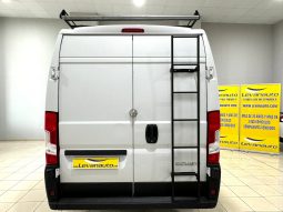 Opel / Movano Furgón L2H2 lleno