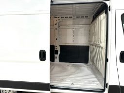Opel / Movano Furgón L2H2 lleno