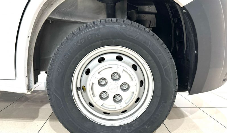 Opel / Movano Furgón L2H2 lleno