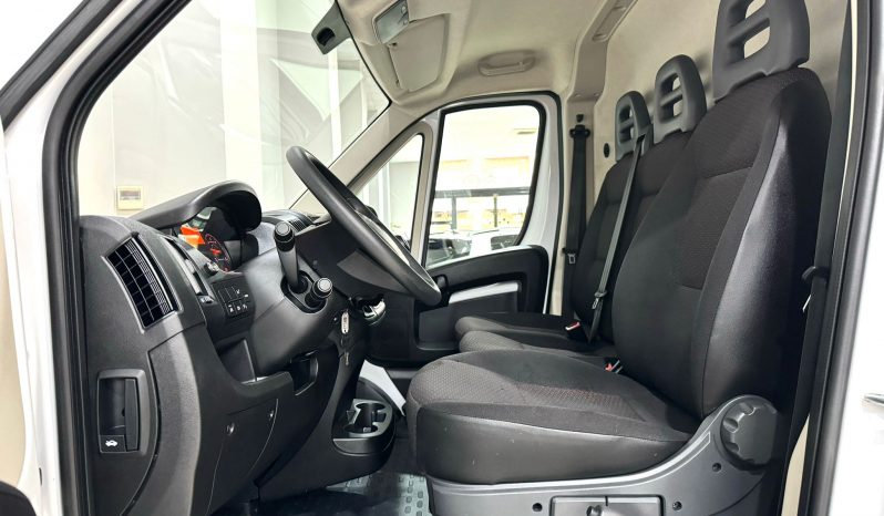 Opel / Movano Furgón L2H2 lleno