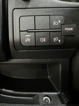 Opel / Movano Furgón L2H2 lleno