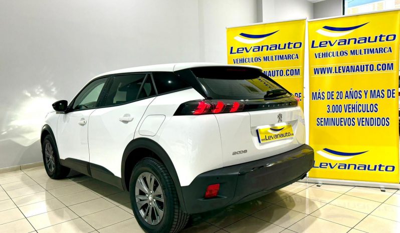 Peugeot / 2008  100cv lleno