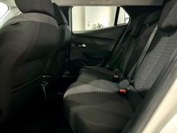 Peugeot / 2008  100cv lleno