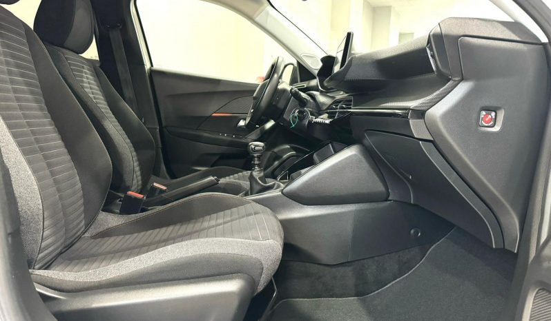 Peugeot / 2008  100cv lleno