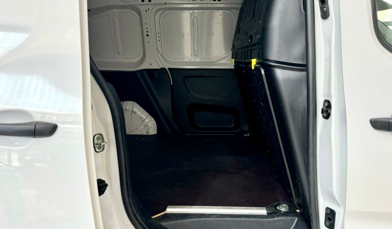 Opel / Combo  Furgon lleno