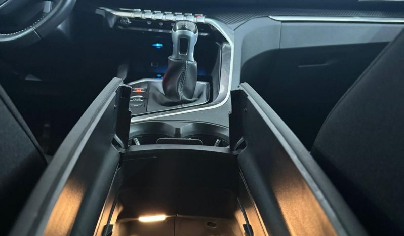 Peugeot / 3008 HDI 130cv lleno