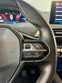 Peugeot / 3008 HDI 130cv lleno