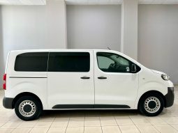 Peugeot / Expert Combi-6 HDI 100cv lleno