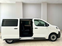 Peugeot / Expert Combi-6 HDI 100cv lleno