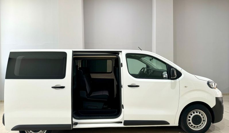 Peugeot / Expert Combi-6 HDI 100cv lleno