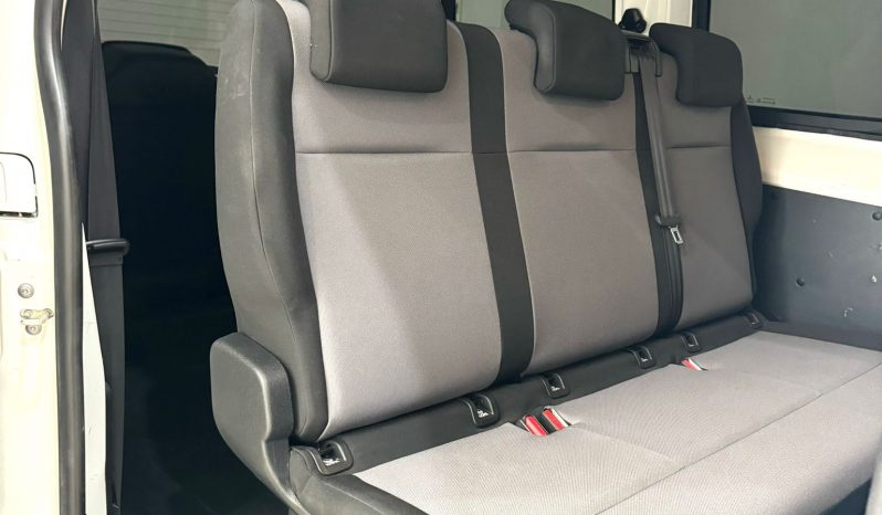 Peugeot / Expert Combi-6 HDI 100cv lleno