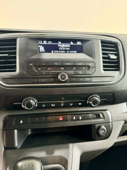 Peugeot / Expert Combi-6 HDI 100cv lleno