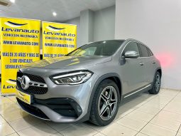 Mercedes Benz / GLA 200D lleno