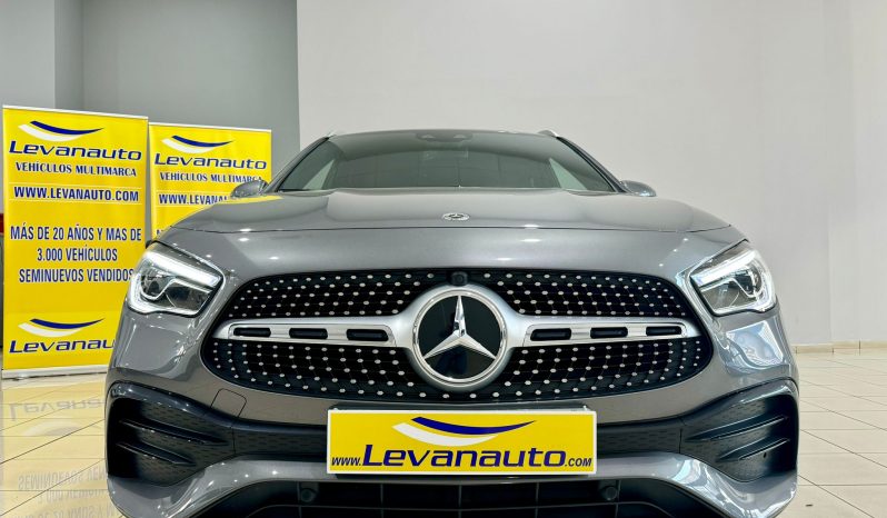 Mercedes Benz / GLA 200D lleno