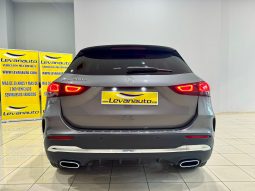 Mercedes Benz / GLA 200D lleno