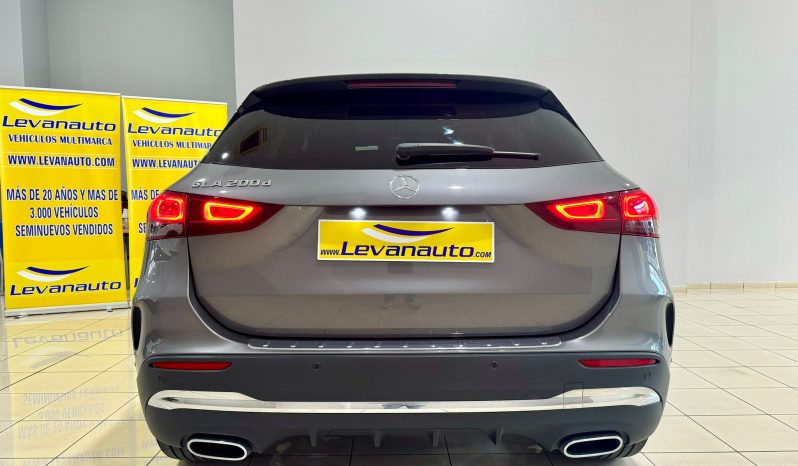 Mercedes Benz / GLA 200D lleno