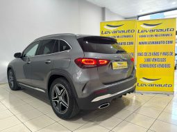 Mercedes Benz / GLA 200D lleno