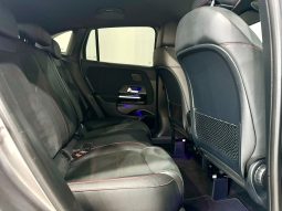 Mercedes Benz / GLA 200D lleno