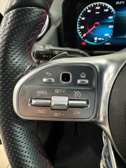 Mercedes Benz / GLA 200D lleno